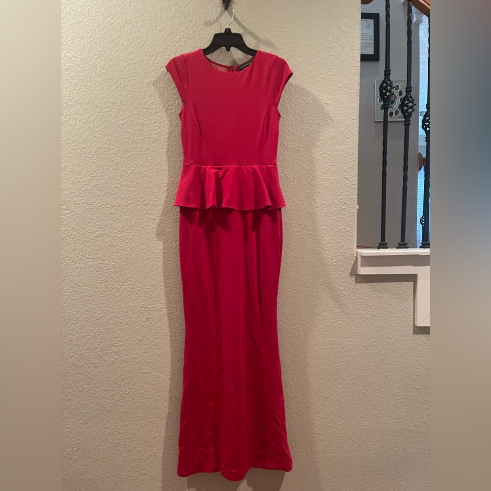 Venus red dress